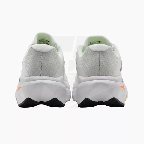 NB SC-TRAINER-V3 WHITE